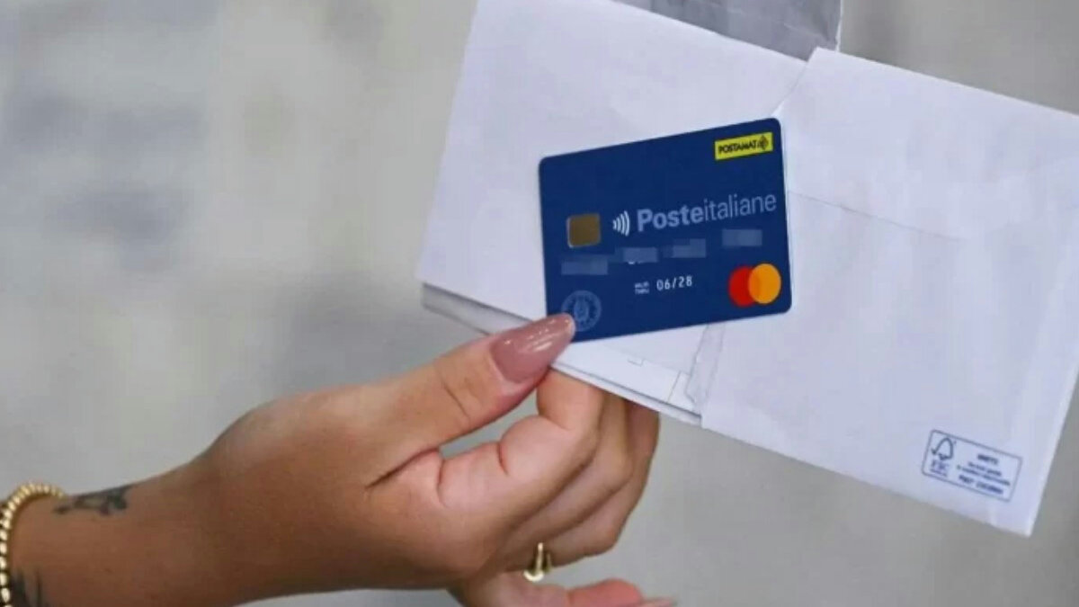 Carta dedicata a te 2025, famiglie pronte a ricevere 500 euro: ecco quando arriva il bonus