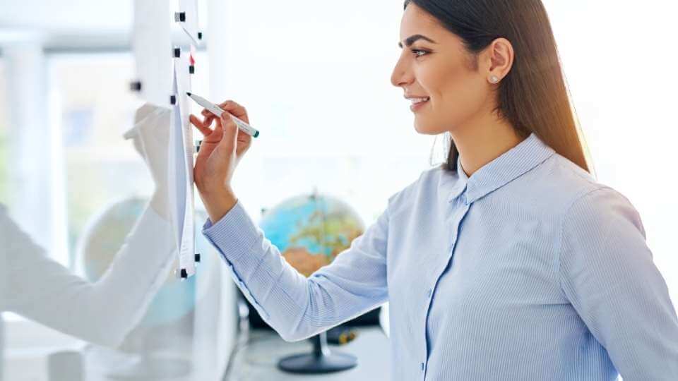 Non bastano più laurea e abilitazione: cosa serve davvero per insegnare nel 2025-2026?